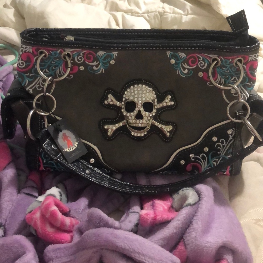 A YESIR purse